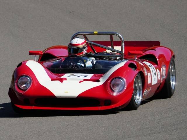 Lola T70