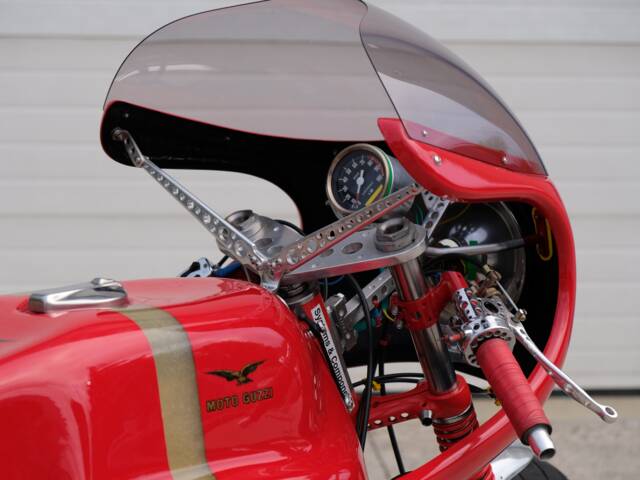 Moto Guzzi V7 850 GT