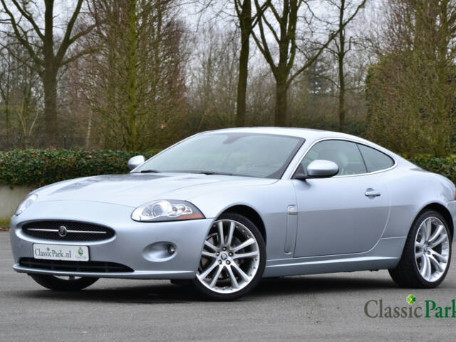 Image 1/50 de Jaguar XK 4.2 (2006)