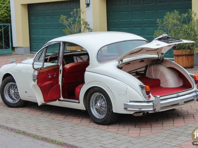 Jaguar Mk II 3.8
