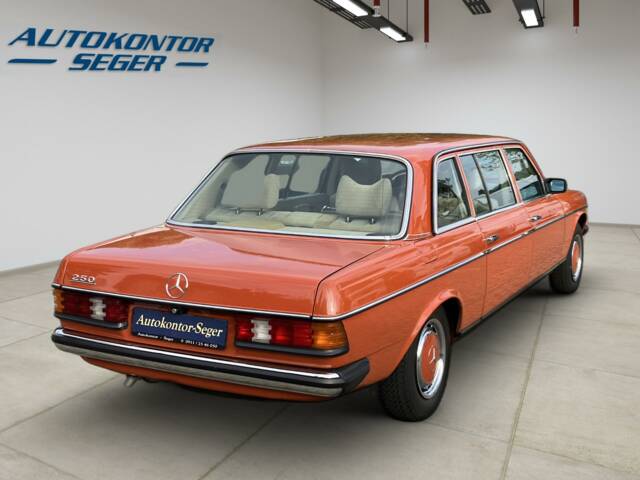 Mercedes-Benz 250 lang