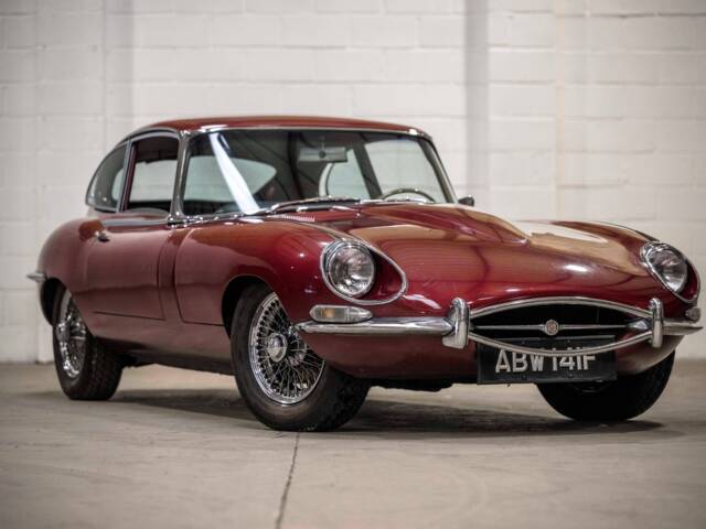 Image 1/8 of Jaguar E-Type (2+2) (1968)