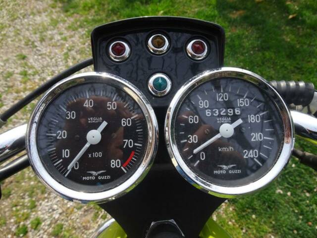 Moto Guzzi V7 Sport