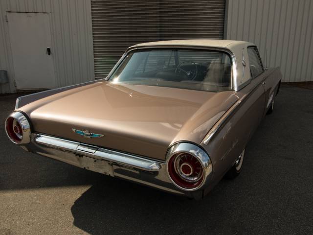 Ford Thunderbird