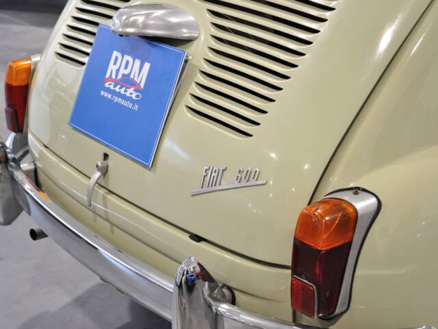 FIAT 600