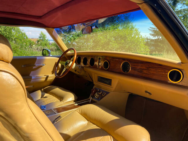 Stutz Blackhawk