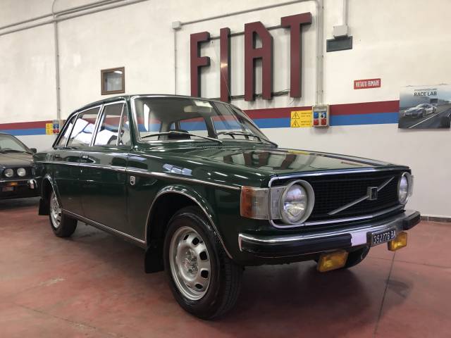 Image 1/12 of Volvo P 144 (1973)