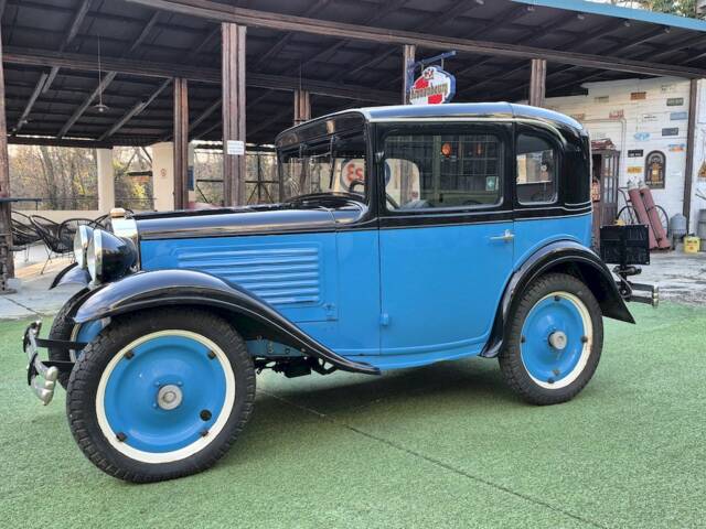 Austin 7 Saloon
