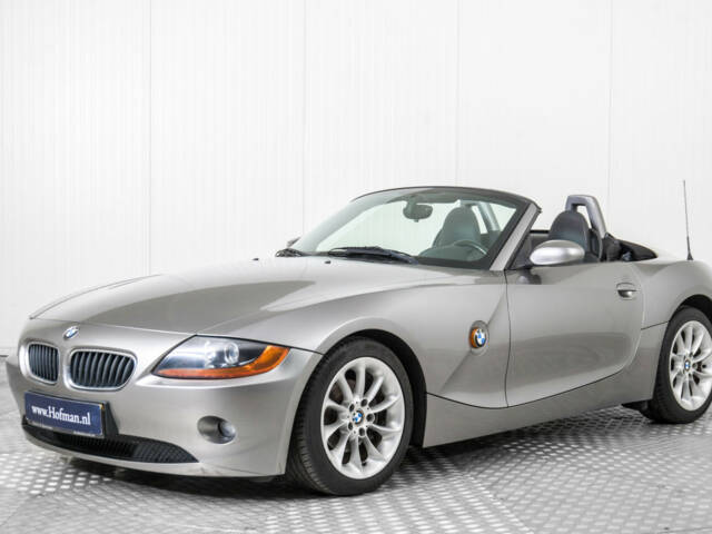 Bild 1/50 von BMW Z4 2.2i (2004)