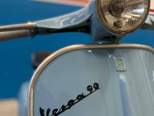 Piaggio Vespa 90