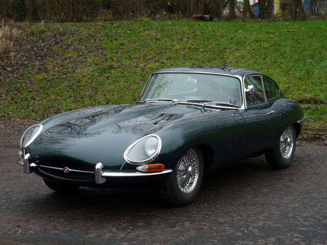 Imagen 1/14 de Jaguar E-Type 3.8 Flat Floor (1961)