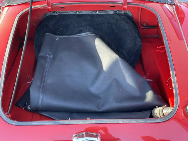 MG MGA 1600