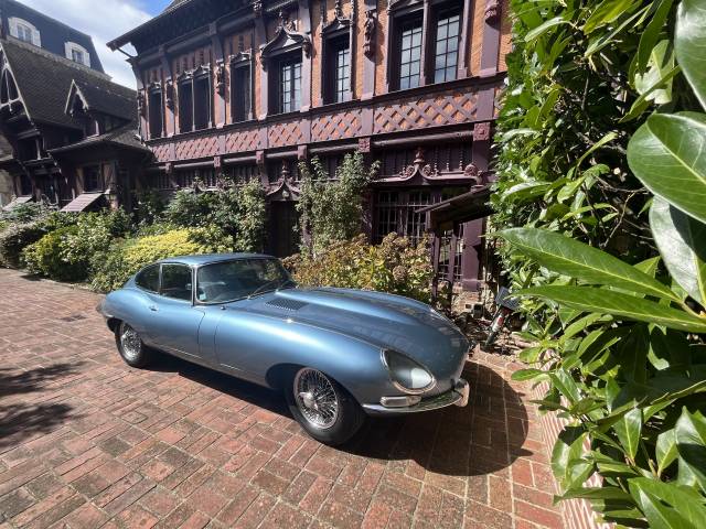 Jaguar E-Type 4.2