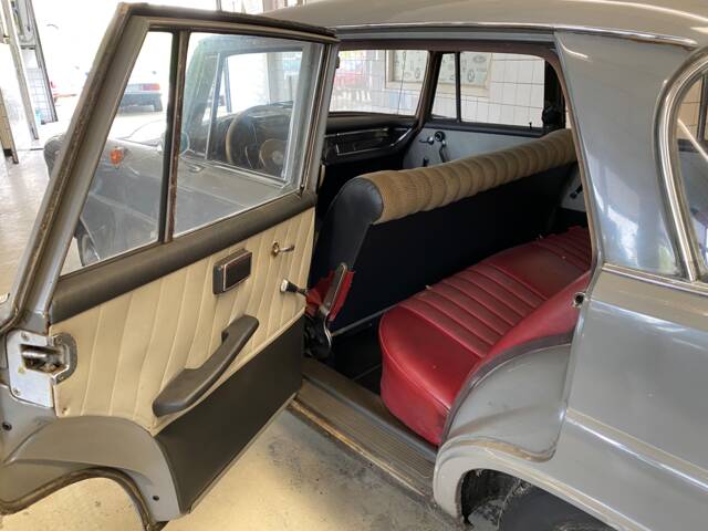 Mercedes-Benz 190 c
