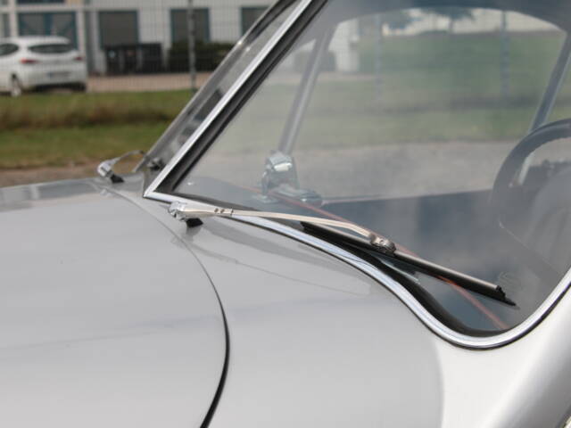 Jaguar XK 120 FHC