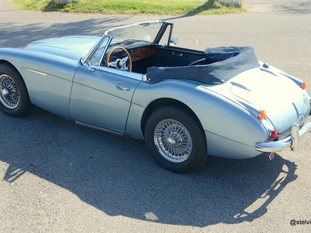 Austin-Healey 3000 Mk III (BJ8)