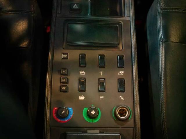 Ferrari Mondial 3.2