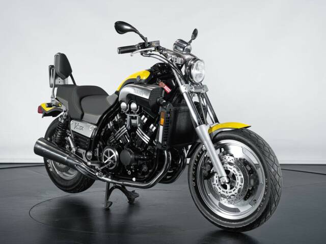 Yamaha V-Max 1200