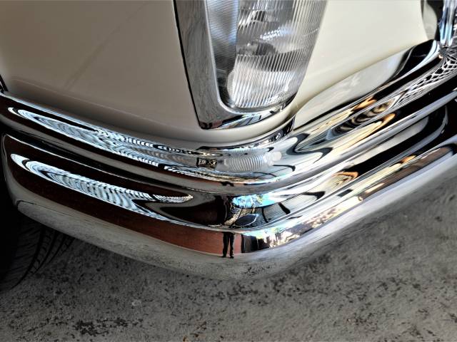 Mercedes-Benz 300 SE