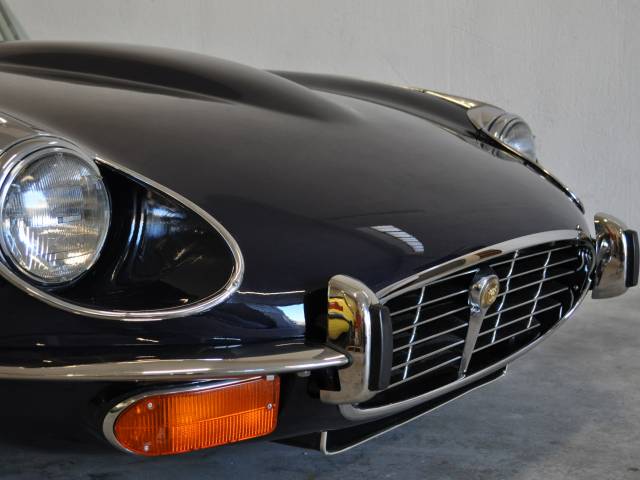 Jaguar E-Type V12 (2+2)