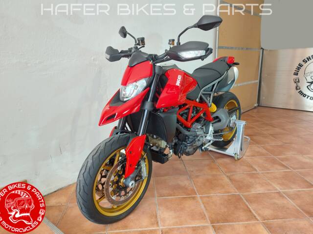 Ducati Hypermotard 950