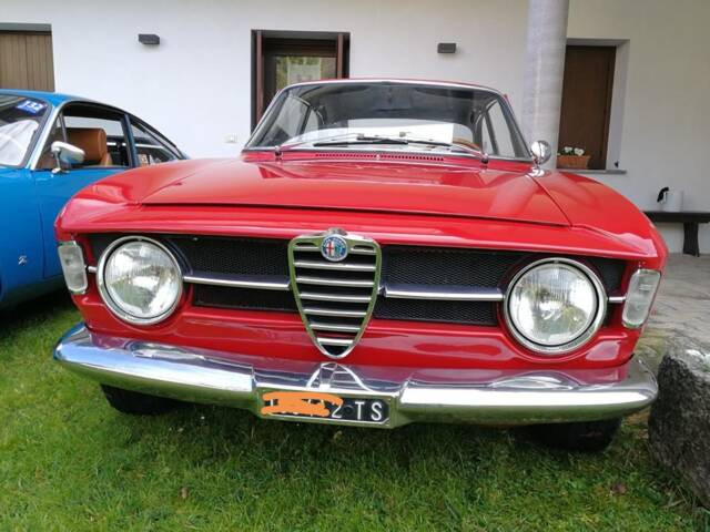 Image 1/4 de Alfa Romeo Giulia GT 1300 Junior (1968)