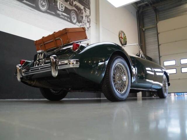 MG MGA 1500