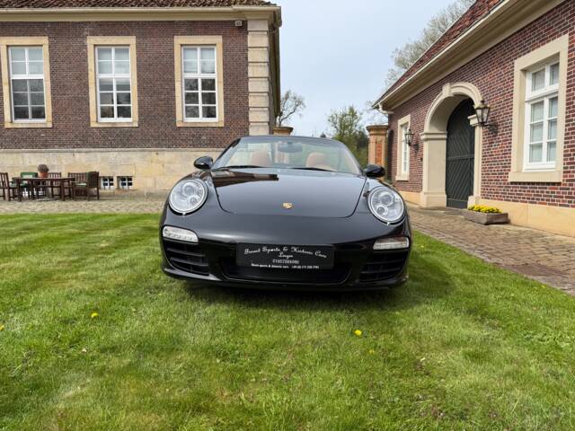 Porsche 911 Carrera