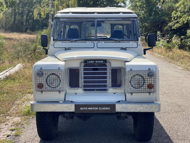 Land Rover 109