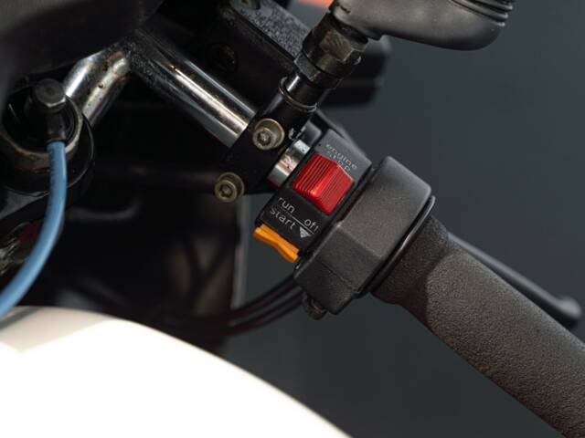 Moto Guzzi V 65 Lario