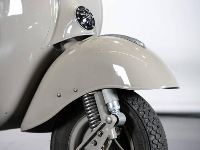 Piaggio Vespa 125
