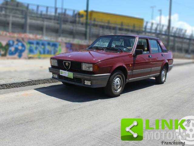 Image 1/10 of Alfa Romeo Giulietta 1.6 (1984)