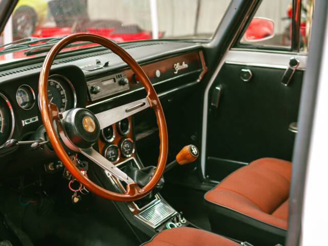 Alfa Romeo Giulia Nuova Super 1600