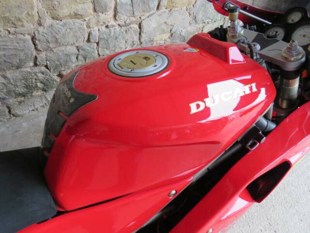 Ducati 888 Strada