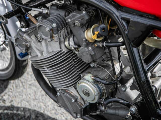Honda RC 173