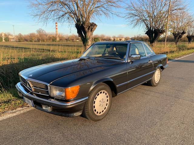 Mercedes-Benz SL-Class R 107 Classic Cars for Sale - Classic Trader