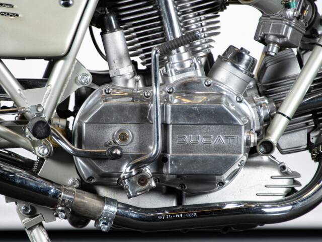 Ducati 900 SS