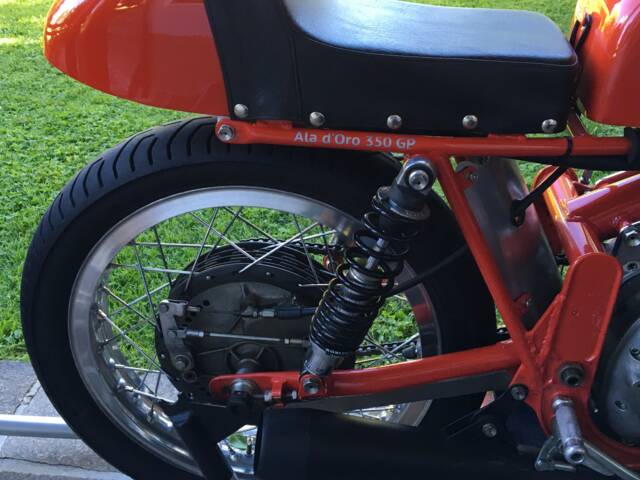 Aermacchi Ala d'Oro 350