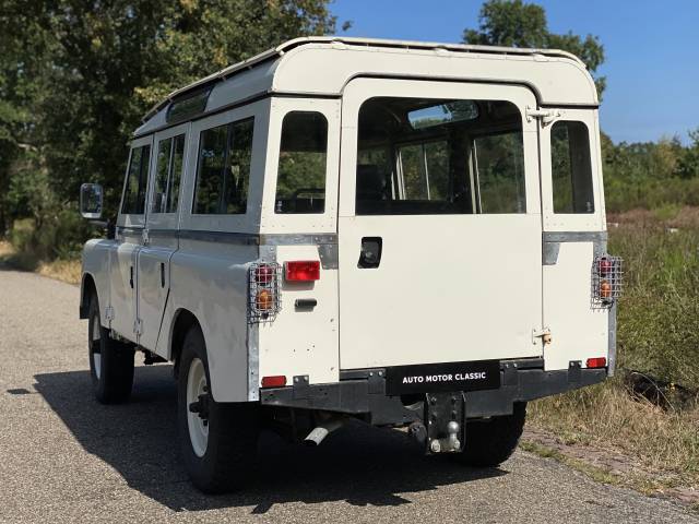 Land Rover 109