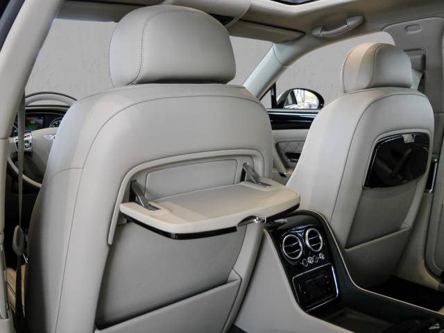 Bentley Flying Spur V8 S
