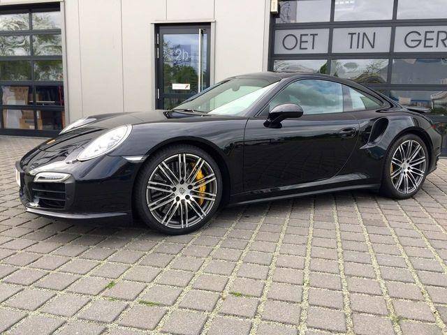 Porsche 911 Turbo S