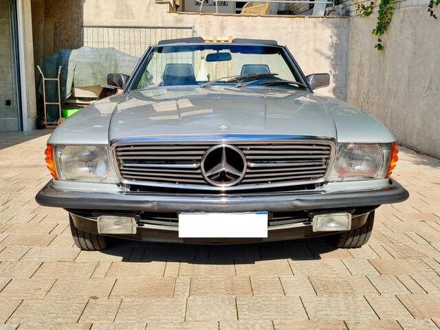 Imagen 1/12 de Mercedes-Benz 380 SL (1981)