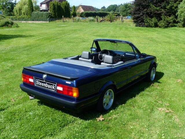 BMW 320i - BMW 320i Cabriolet (E30) 1992