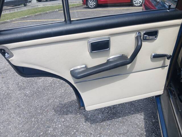 Mercedes-Benz 250 SE