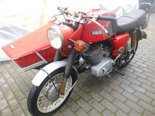 Bild 1/24 von MZ DUMMY (1975)