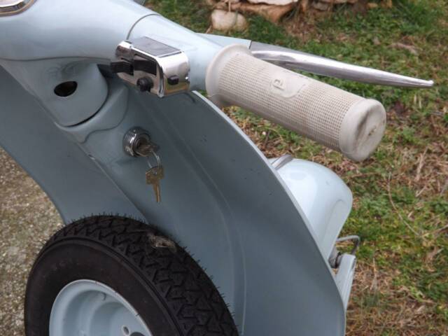 Piaggio Vespa 125
