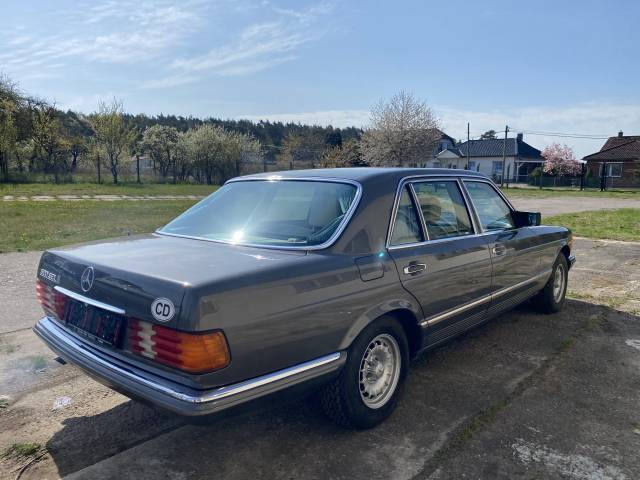 Mercedes-Benz 500 SEL
