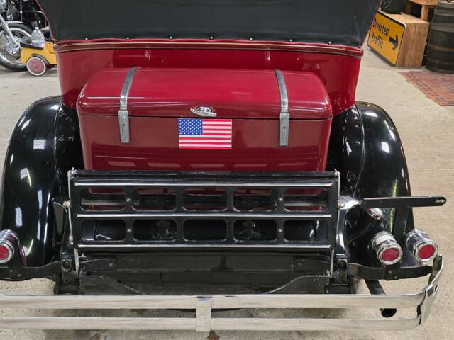 Pierce-Arrow Modell 43