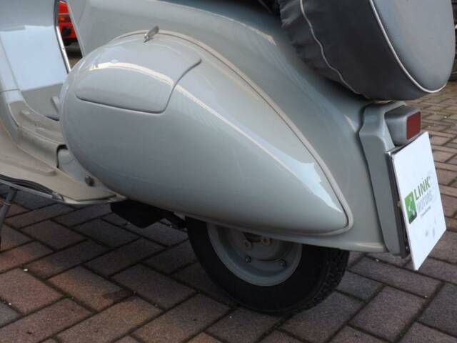 Piaggio Vespa 125