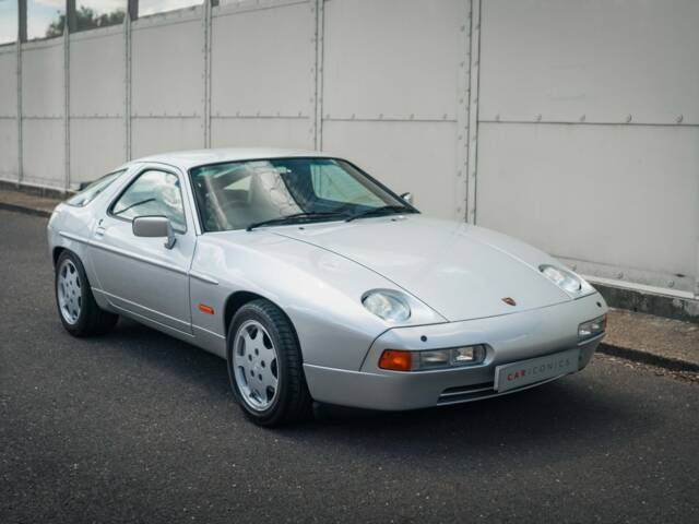 Image 1/42 de Porsche 928 S4 (1988)